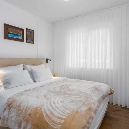 Lemon 3 Premium Comfortable Holiday Holiday home Porec